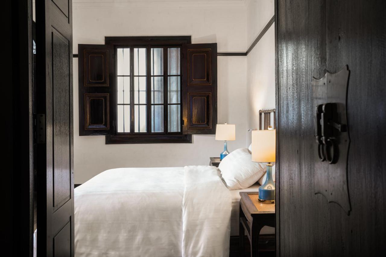 Cheong Fatt Tze - The Blue Mansion Hotell George Town Exteriör bild